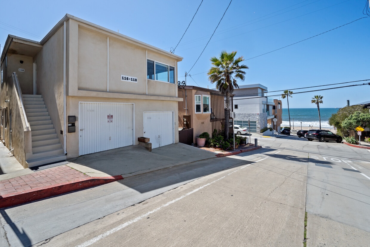 118 41st St Unit 118, Manhattan Beach, CA 90266 Apartments in