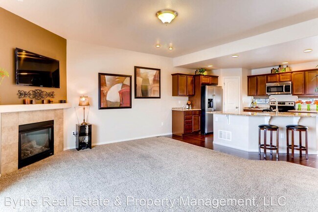 Foto del edificio - 3 br, 2.5 bath House - 4743 Iron Horse Vil...