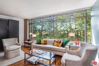 Building Photo - 1 W Century Dr