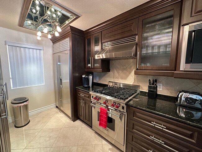 High end kitchen appliances - Brand New - 230 E Flamingo Rd