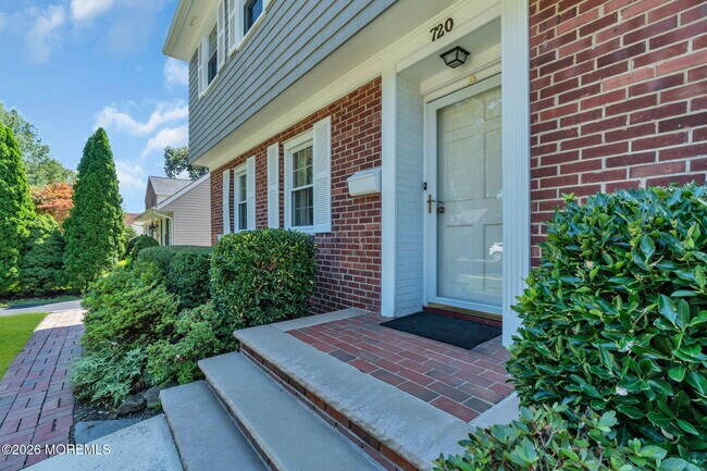 Foto del edificio - 720 Crescent Pl
