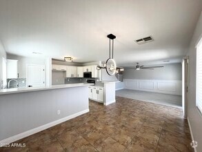 Building Photo - 37061 W Bello Ln