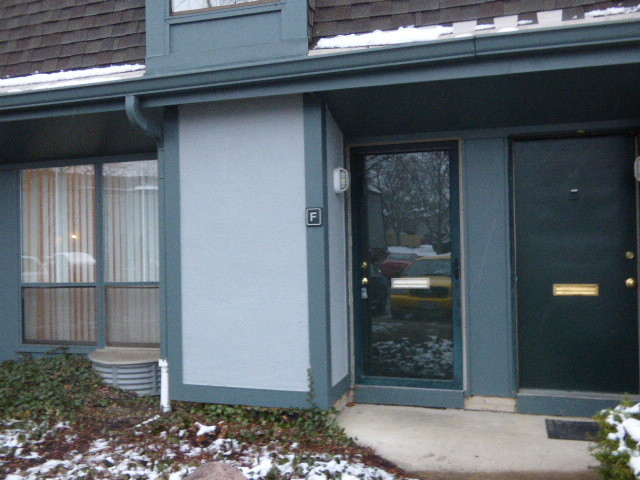Building Photo - Hearthsone Condo