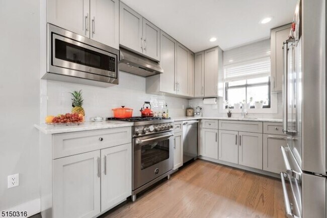 Foto del edificio - 106 Spring St