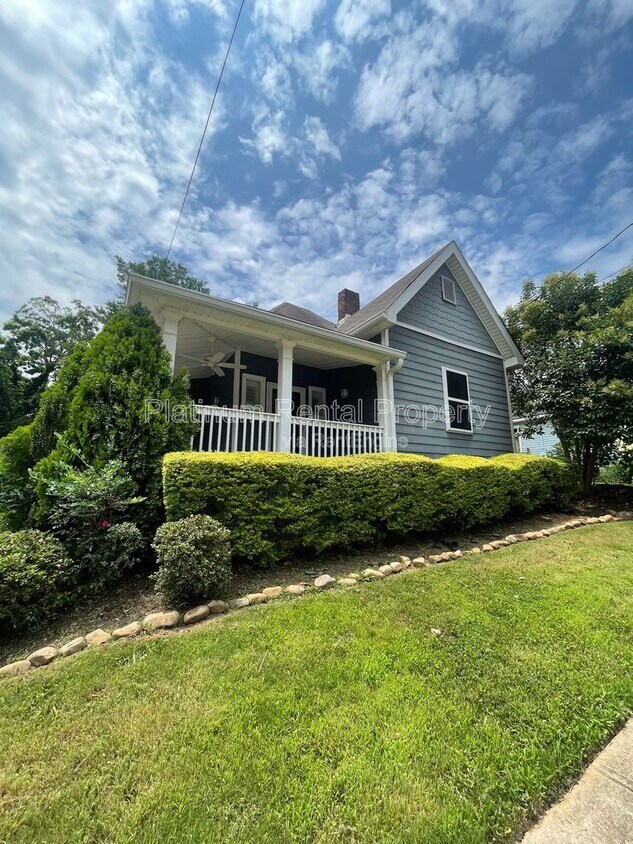 Photo - 149 Dahlgren Street Southeast
