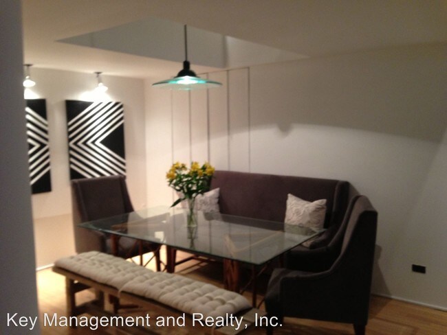 Foto del edificio - 846-846 W Altgeld St