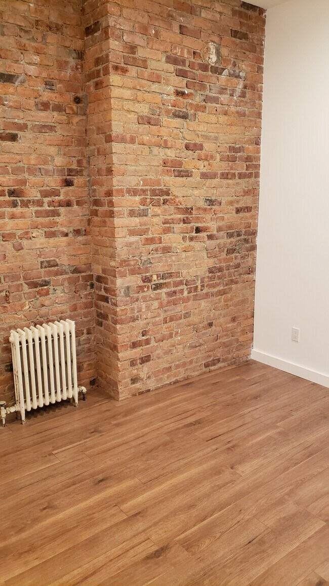 Foto del edificio - 368 Madison Ave