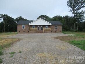Building Photo - 445 Northbrook III School Rd