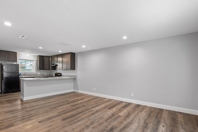 Foto del edificio - 1119 Columbus Cir