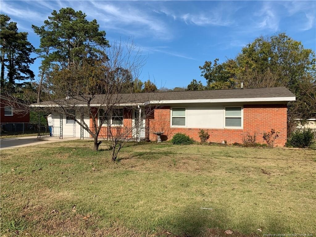 Foto principal - 837 Montclair Rd