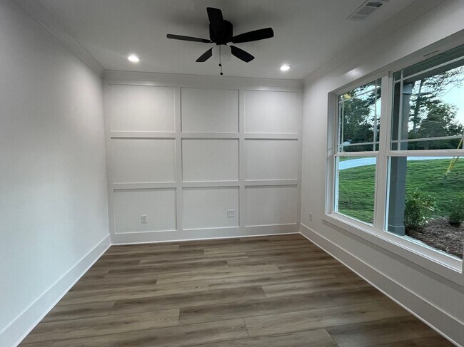 Foto del edificio - 832 Post Oak Cir