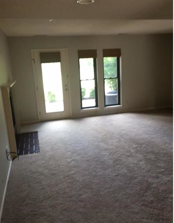 Foto del edificio - 2532 E Sweetbriar Dr