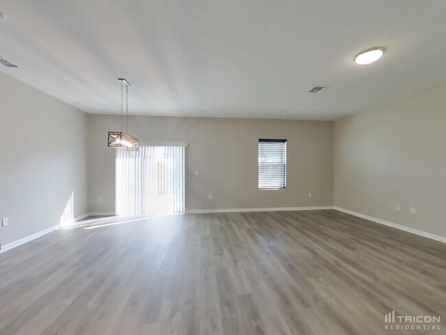 Foto del edificio - 16455 Blooming Cherry Dr