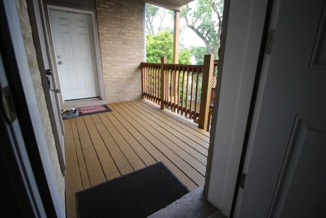 Building Photo - 3755 N Kimball Ave