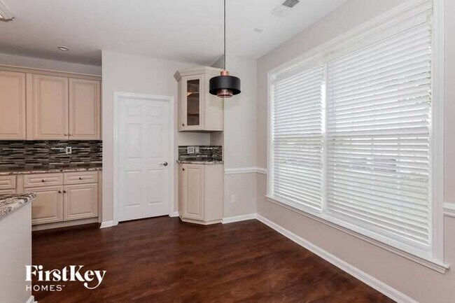 Foto del edificio - 5786 Crimson Oak Ct