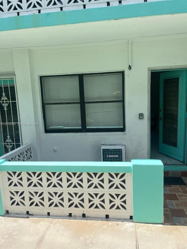 Building Photo - 6498 Collins Ave