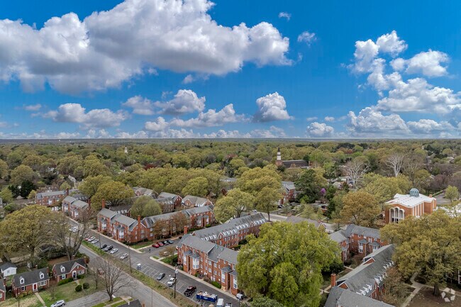 Foto aérea - Malvern Manor Apartments
