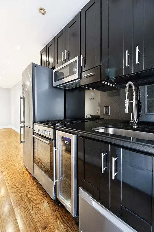 Foto del edificio - 47 1/2 East 1st Street