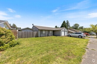 Building Photo - 1230 S Pennington Dr