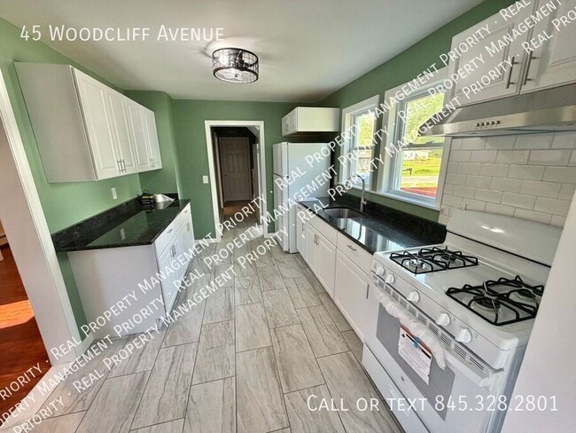 Building Photo - 45 Woodcliff Ave