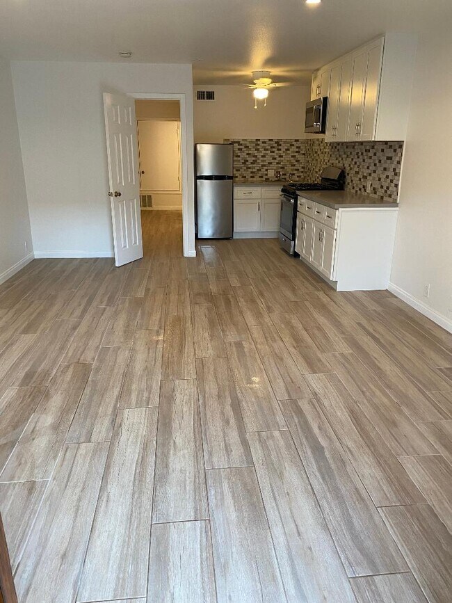 Cocina/Comedor - 17200 Newhope St