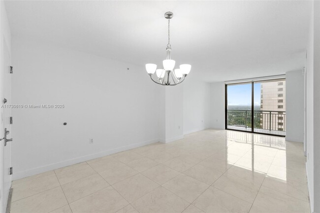 Foto del edificio - 9066 SW 73rd Ct