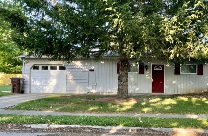 2520 Kelly Street - 2520 Kelly St