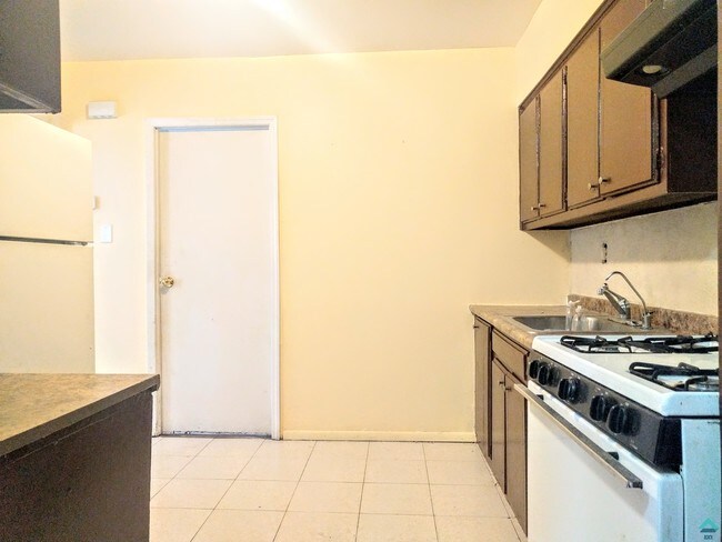 Foto del edificio - 14905 88th St