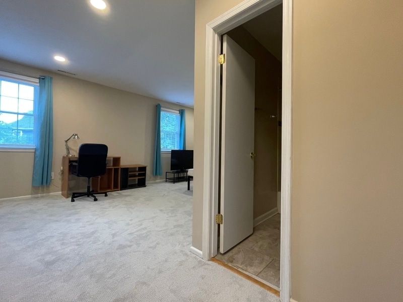 Photo - 10540 Assembly Dr (Fairfax, VA)