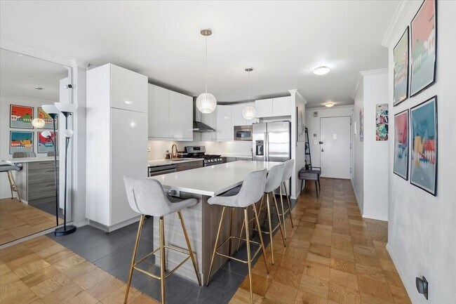 Foto del edificio - 7000 JFK Blvd E