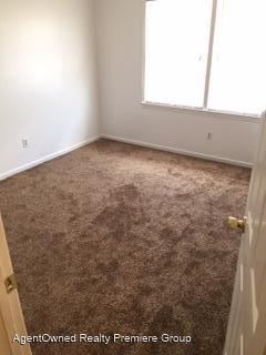 Foto del edificio - 3 br, 1.5 bath House - 100 Bassett Court