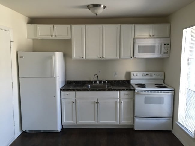 Building Photo - 2722 Throckmorton
