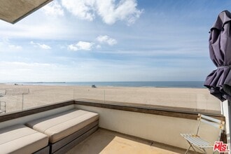 Building Photo - 7 Fleet St