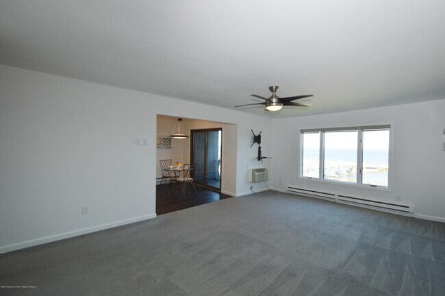 Building Photo - 15 Twinlights Ct