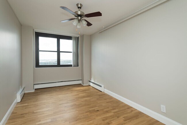Photo - Available Now - South Boston Modern Buildi... Apartment