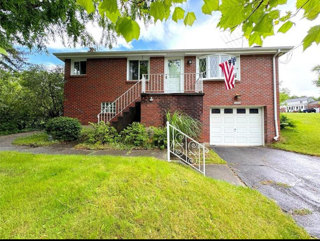 Primary Photo - 2512 Greenock Buena Vista Rd