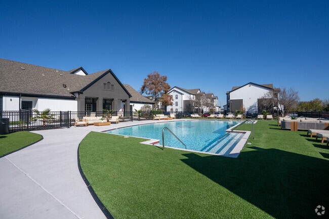 Pool - The Aria Apartments