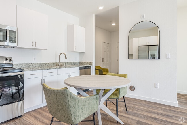 2BR, 2BA - 883SF - Dining Room - Parkside Flats