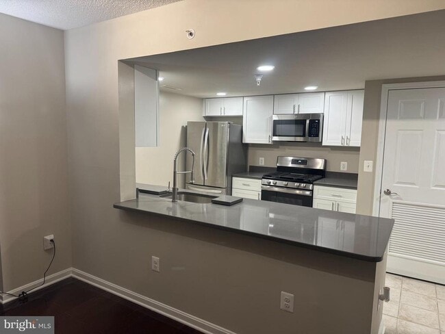 Building Photo - 11710 Old Georgetown Rd