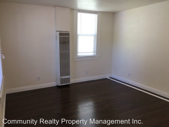 Building Photo - 3432 Dimond Ave