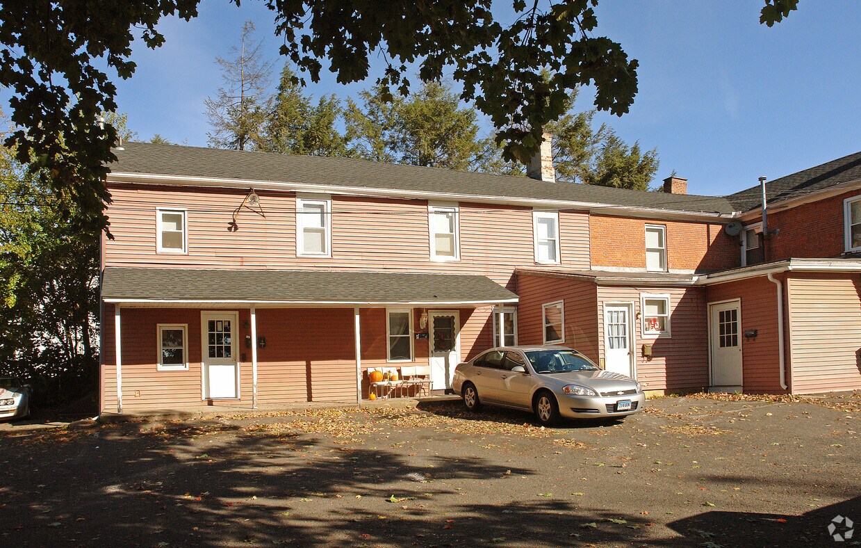 Building Photo - 120 N Main St