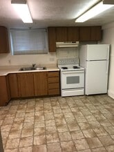 Building Photo - 132 S 200 E