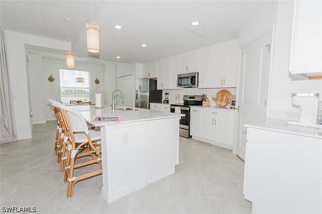 Foto del edificio - 5445 Double Eagle Cir