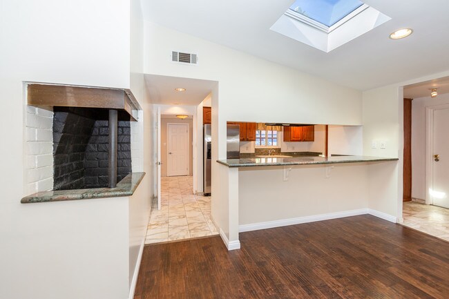Building Photo - 13337 Westcove Dr
