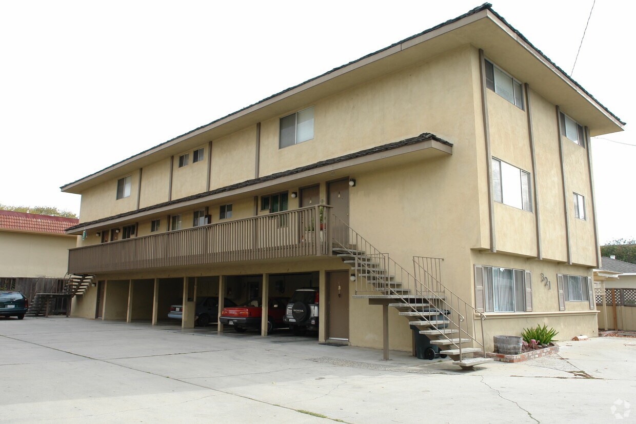Foto del edificio - 321 Katherine Ave