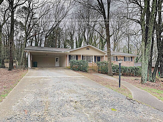 Foto del edificio - 5676 Crestwood Dr SW