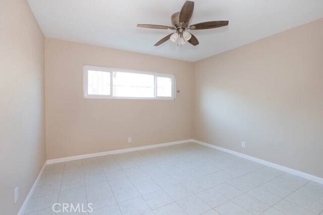 Foto del edificio - 3711 W 110th St