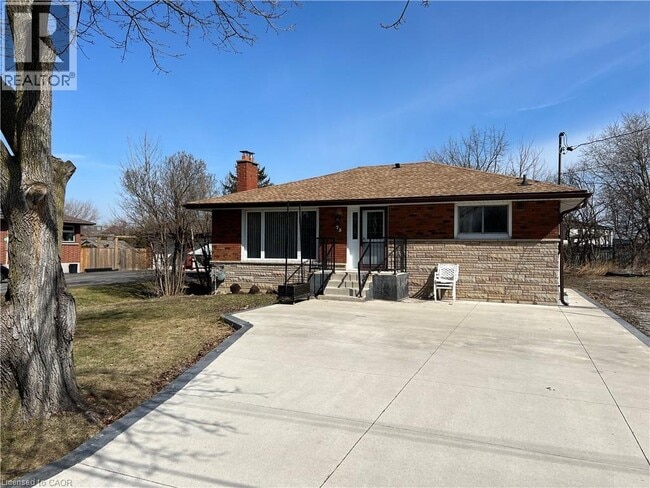 Building Photo - 73 Chipman Ave