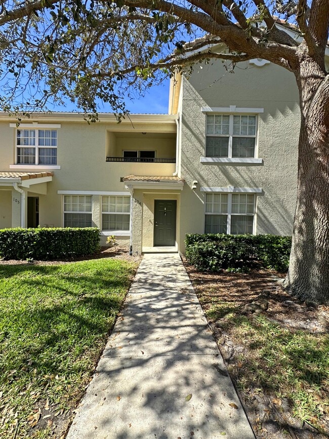 Photo - 140 SW Peacock Blvd Townhome