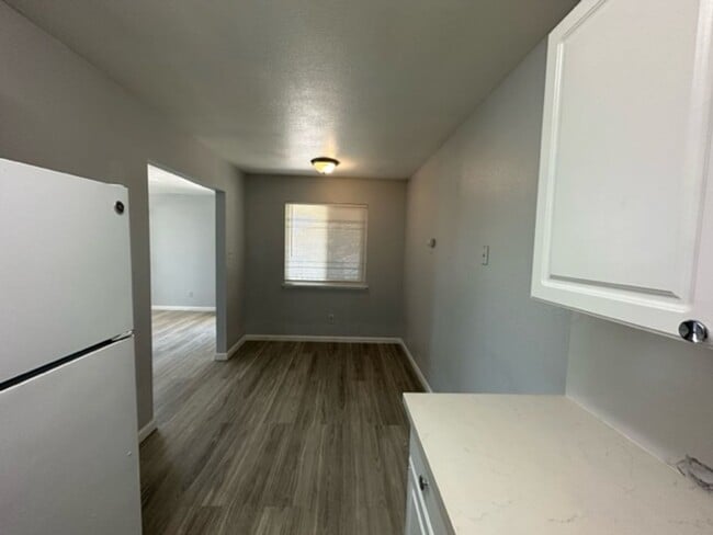 Foto del edificio - Two Bedroom Apartment